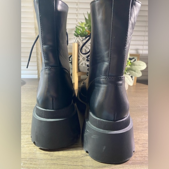 NWT Topshop Khloe Faux Leather Black Lace Up MOTO Boot Sold By Nordstrom 10.5 - Picture 5 of 8